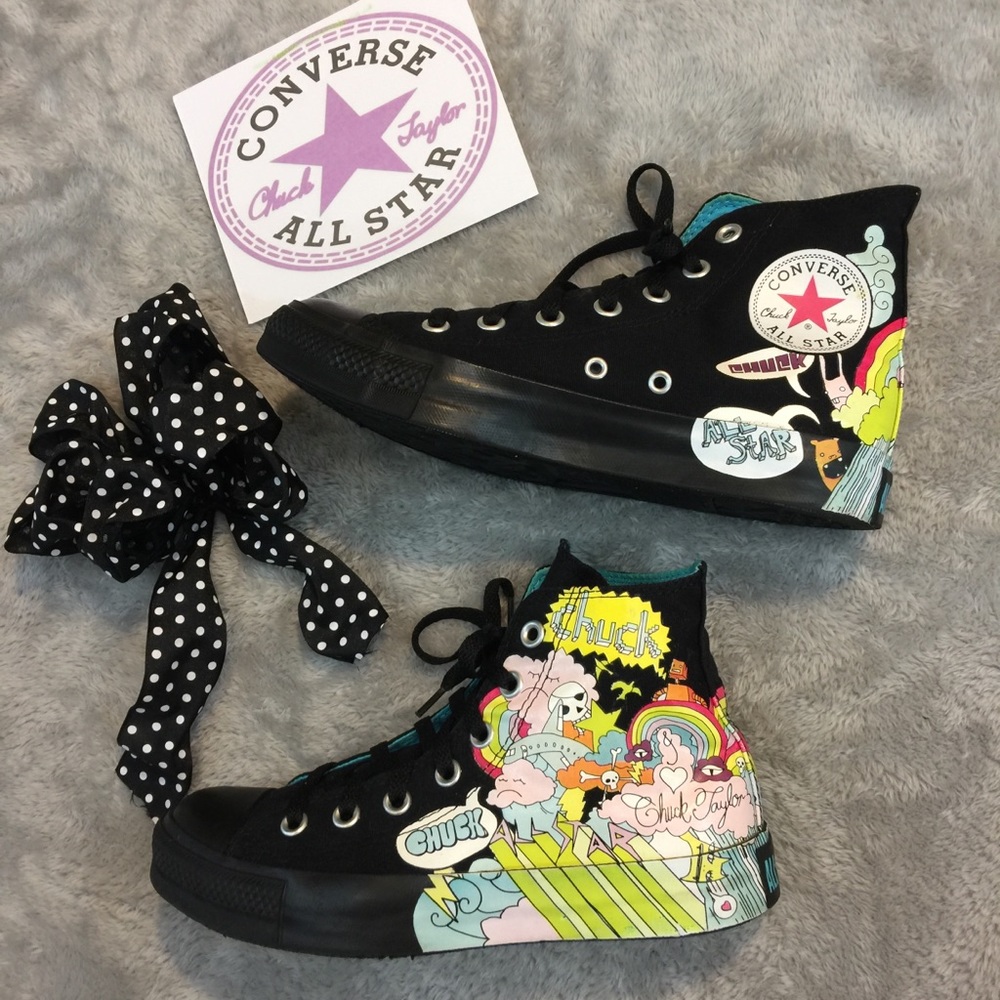 Cartoon Converse Chucks